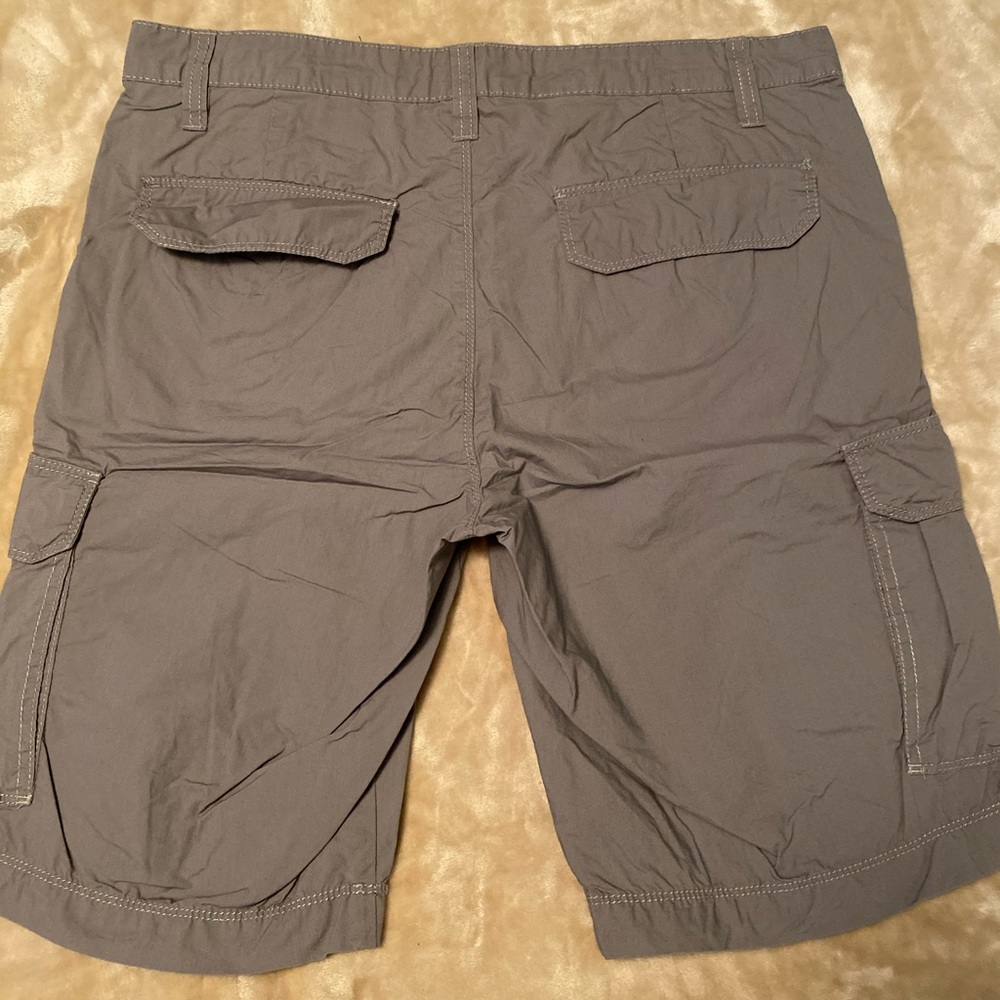 KENNETH COLE SHORTS - Picture 2 of 3